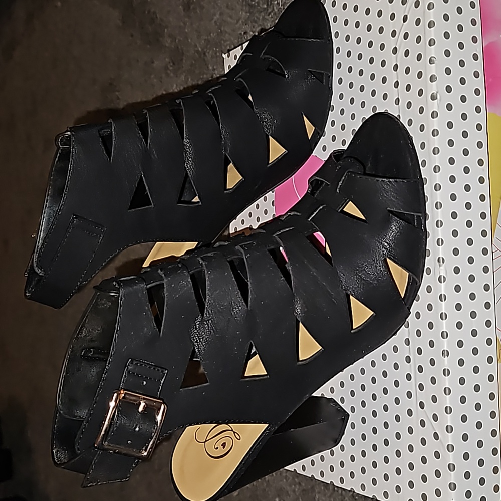 Black heeled sandals